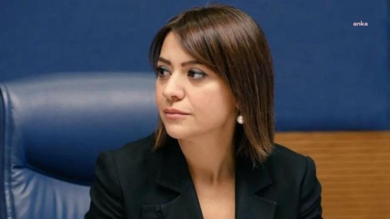 Afad'ın Evrak Bölümünde Çıkan Yangını Değerlendiren Gamze Taşcıer: 
