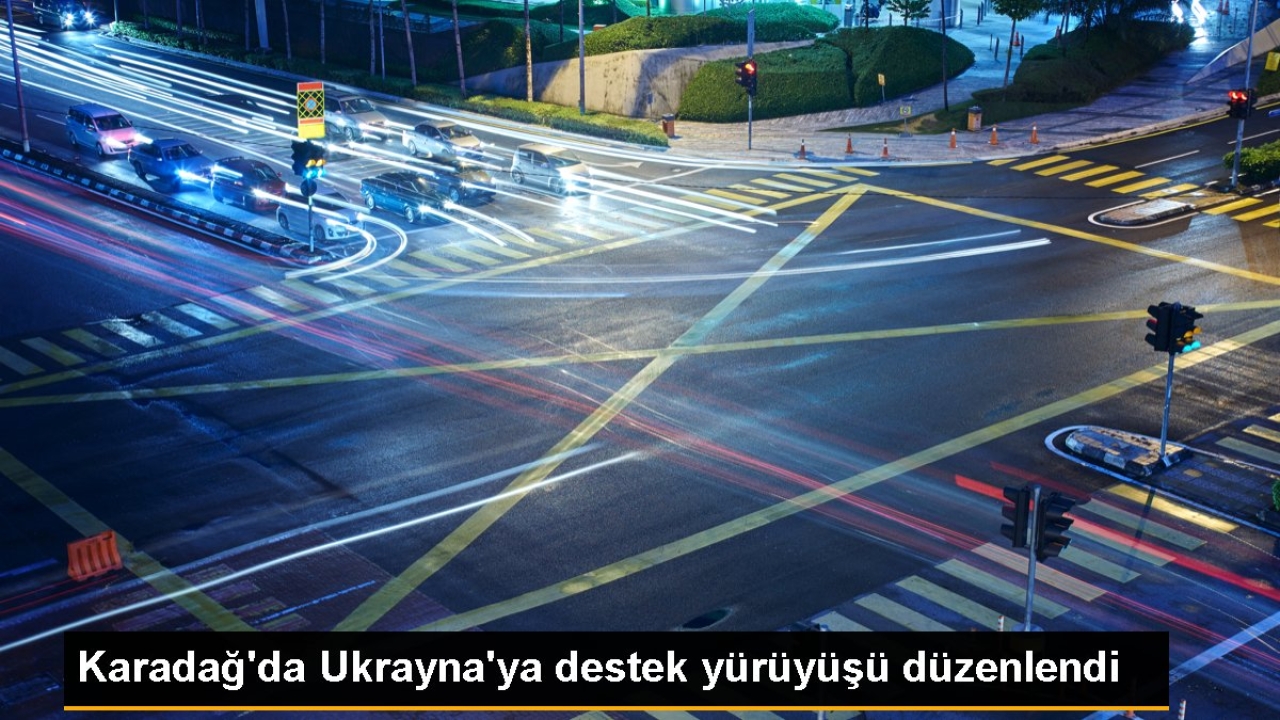 Karadağ'da Ukrayna'ya destek yürüyüşü düzenlendi