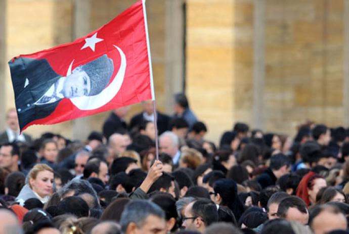 Bakanlığın talimatı ortaya çıktı… Atatürk baskılı Türk bayrakları yasaklanıyor mu?