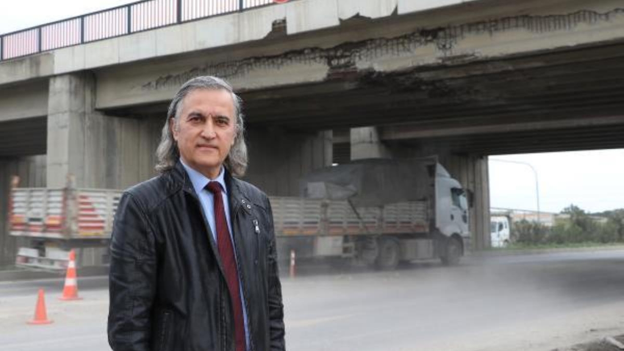 Prof. Dr. Çağatay'dan hasarlı köprü uyarısı; 'Komple çökebilir'
