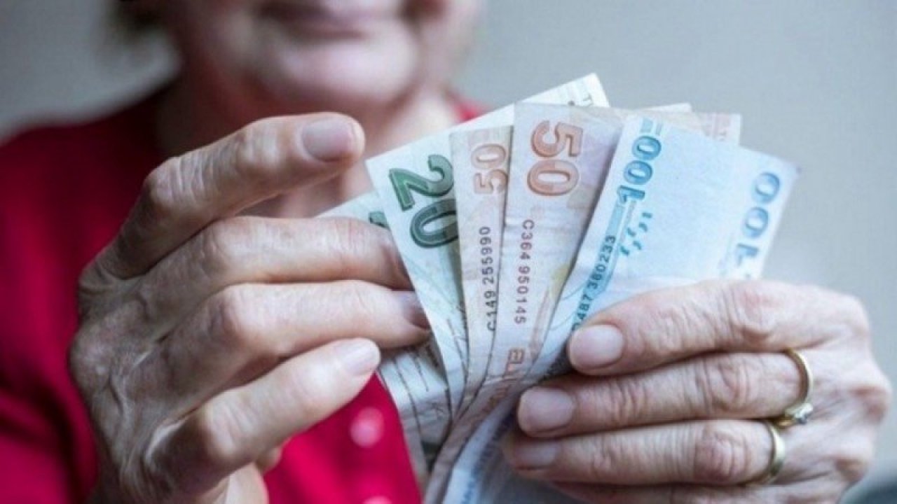 En düşük emekli aylığındaki artıştan 8,8 milyon kişi yararlanacak
