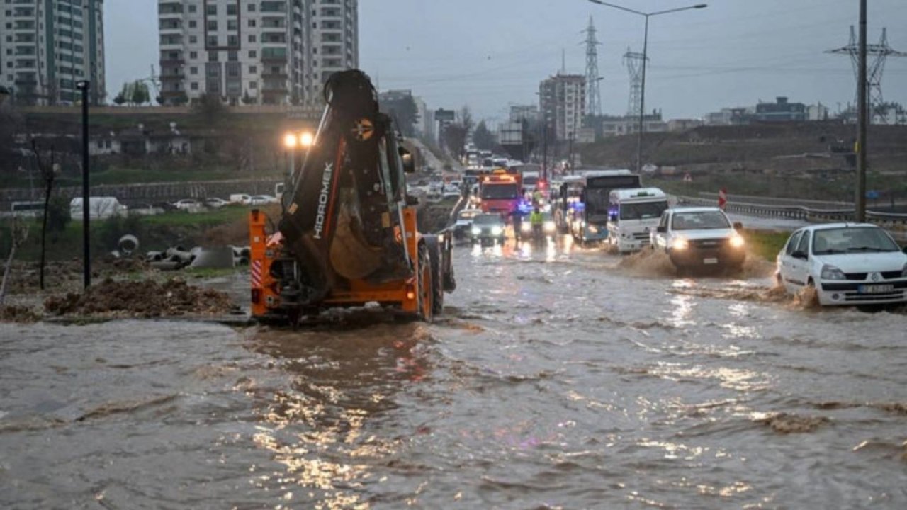 Meteoroloji duyurdu: Deprem bölgesinde gök gürültülü sağanak etkili olacak
