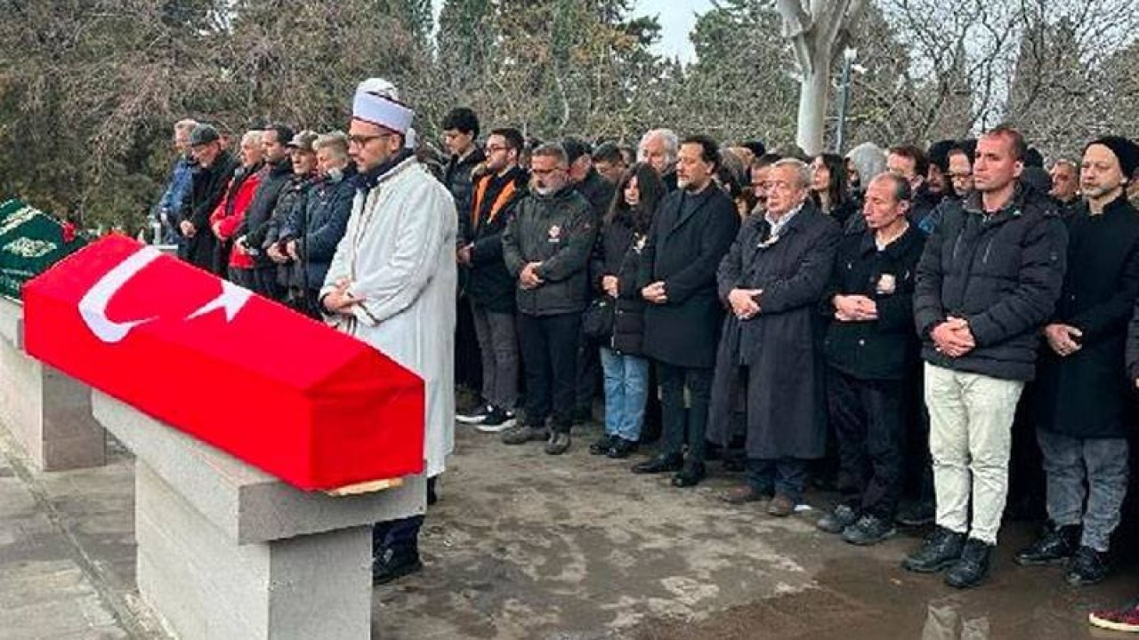 Oyuncu Köksal Engür son yolculuğuna uğurlandı