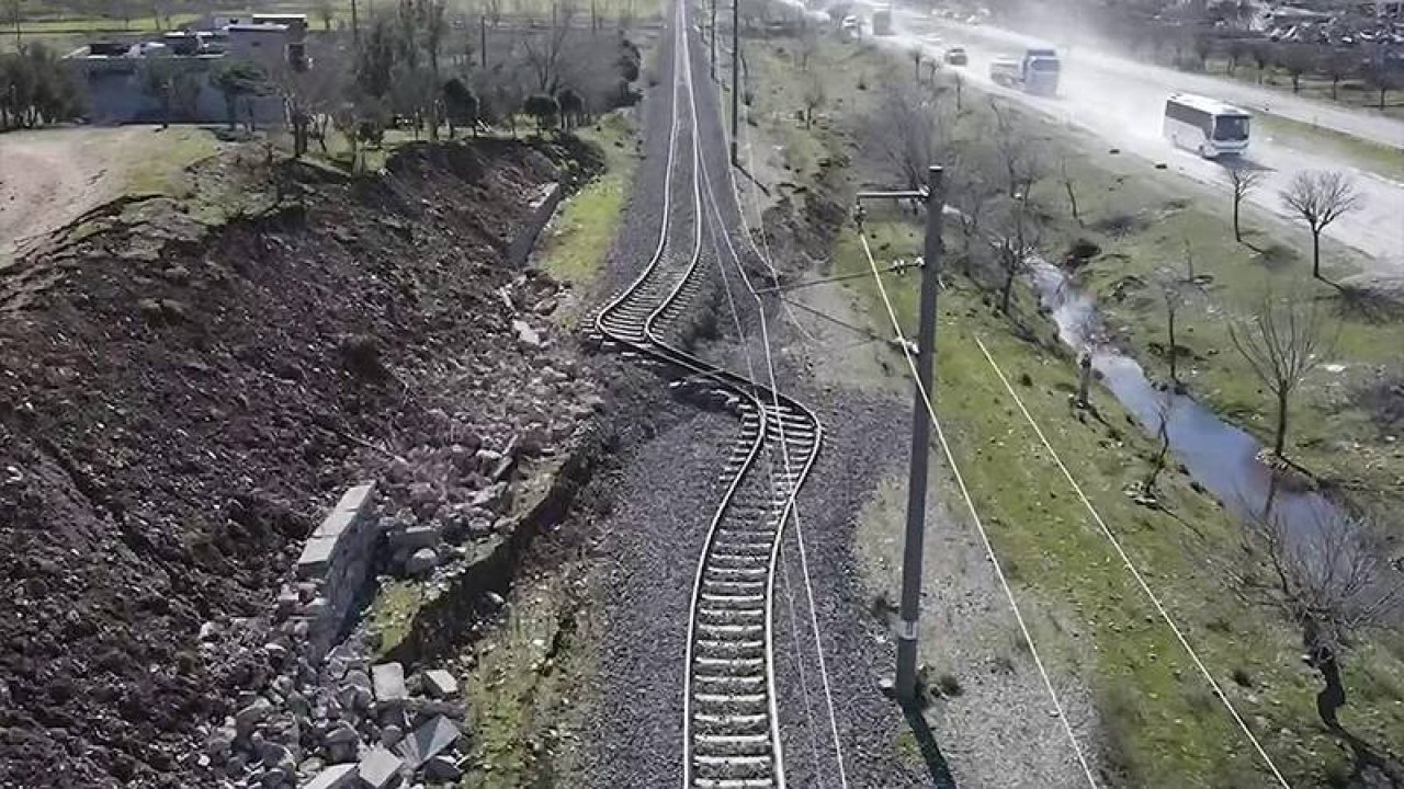 TCDD: Deprem felaketinin demir yolu ulaşımına maliyeti 15,3 milyar lira