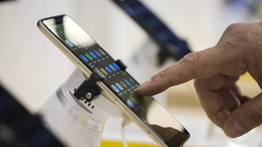 Cep telefonlarına büyük zam geliyor: Artış ne kadar olacak? Telefonun fiyatı en az ikiye katlanacak