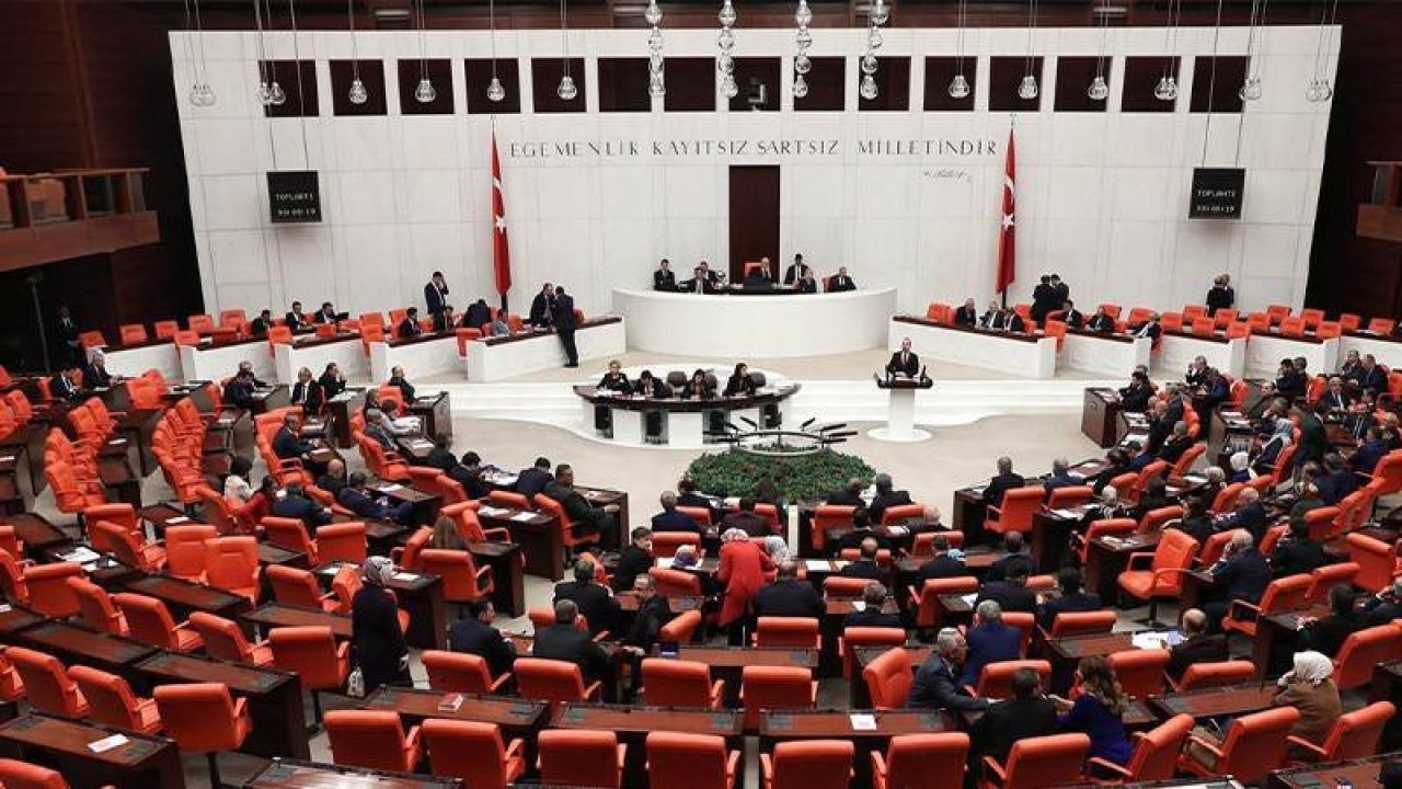 En düşük emekli maaşında artışı içeren kanun teklifinin görüşmeleri TBMM'de başladı