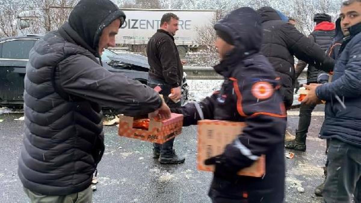 Bolu'da 58 aracın karıştığı kazada Ankara istikameti ulaşıma kapandı: 10 kişinin yaralandığı kazada yolda kala