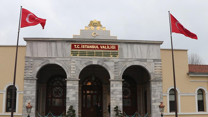İstanbul Valiliği'nden İYİ Parti saldırısıyla ilgili açıklama: Şüpheli şahsın ruhsatlı tabancası ile 7-8 el at