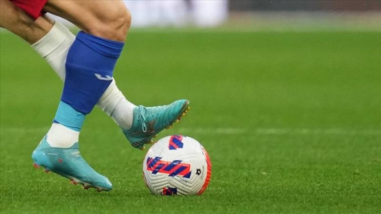 Fransa'da futbol karşılaşmalarında oyuncuların iftar yapmalarına izin verilmeyecek