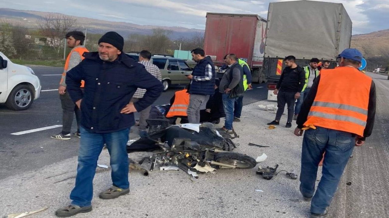 Kamyonetin çarptığı motosiklet sürücüsü öldü