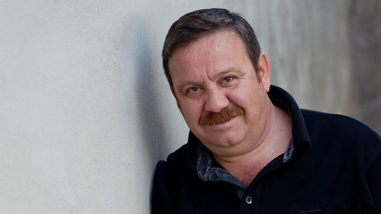 Oyuncu Serhat Özcan TİP'ten aday oldu