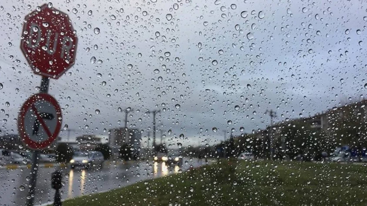 Meteoroloji'den 41 kente sarı ve turuncu kodlu uyarı: Kuvvetli yağış ve fırtına bekleniyor