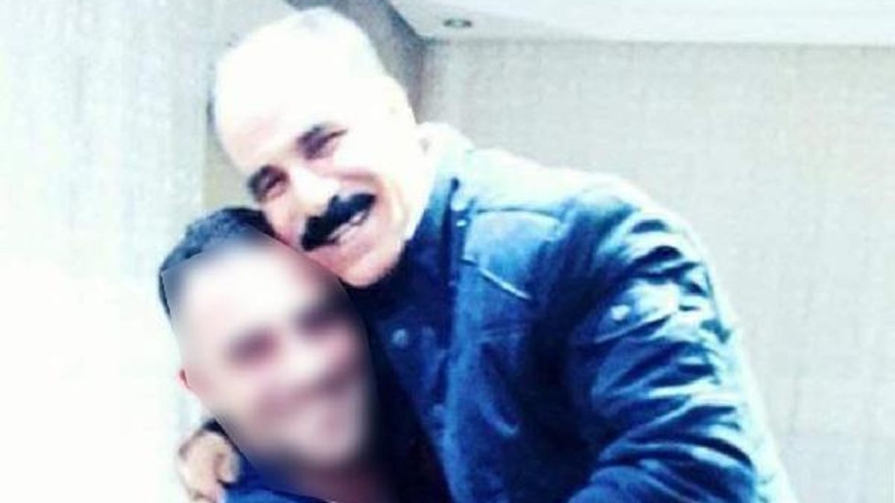 Kavgayı ayırmaya çalışırken yeğeni tarafından iki kez bıçaklanarak öldürüldü