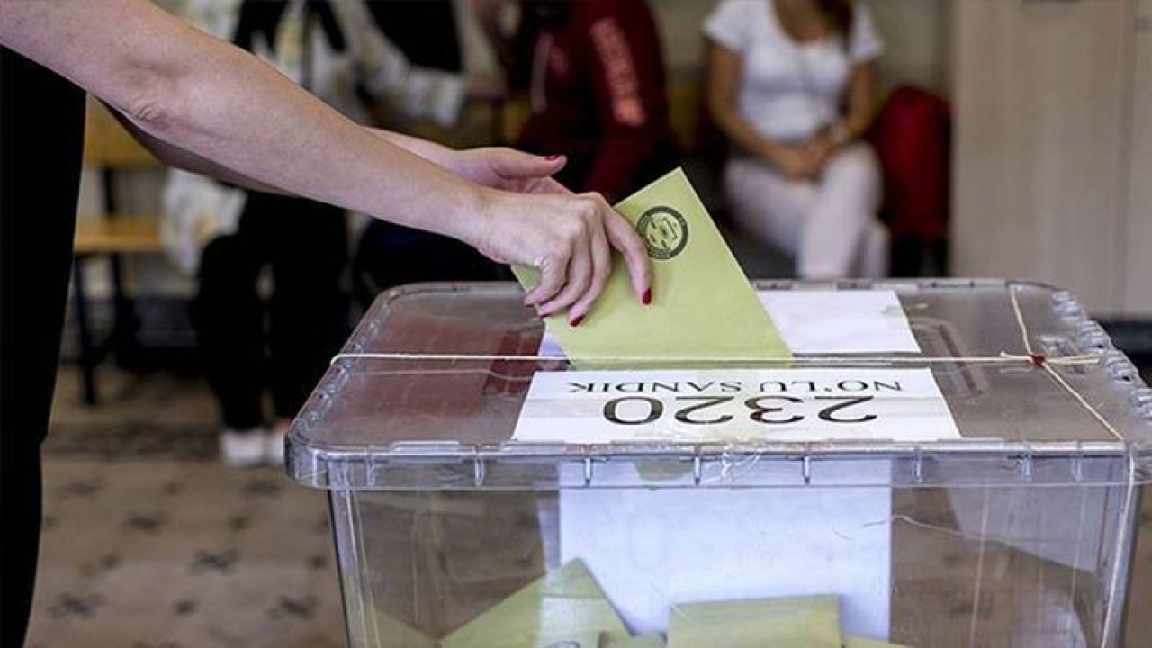 14 Mayıs'ta 13 siyasi parti tek başına, diğerleri ittifak çatısında yarışacak