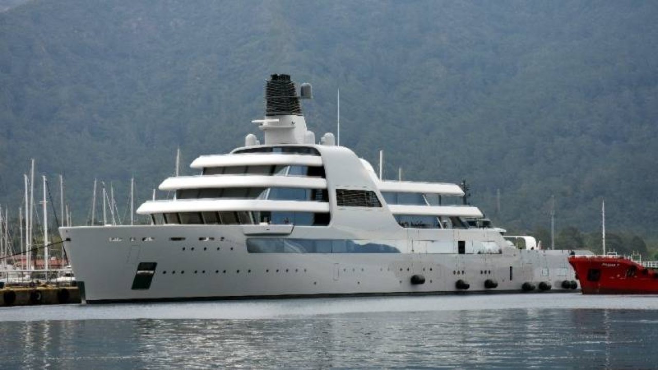 Rus milyarder Abramoviç'in yatı Marmaris'te