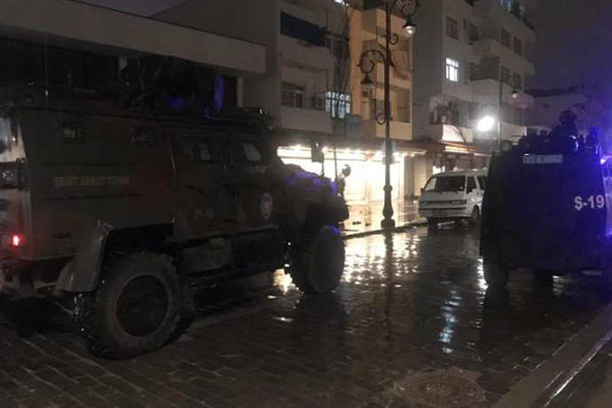 Diyarbakır'da 3 noktaya EYP'li saldırı