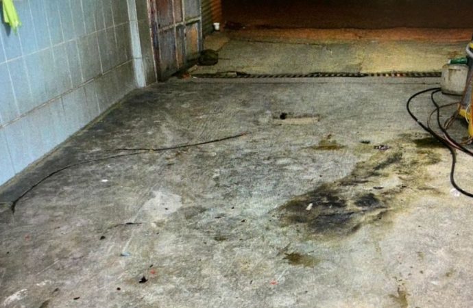 Şiddet gördüğü eşinin iş yerine molotof atan kadın gözaltına alındı
