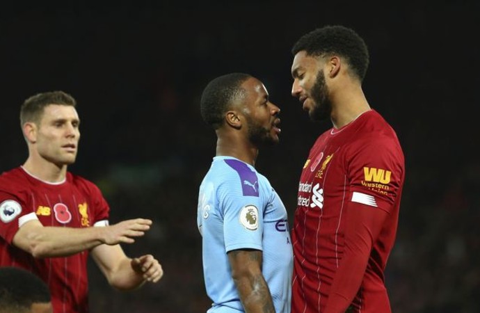 İngiltere’de Sterling – Joe Gomez'in kavgası durmak bilmeyince ceza gecikmedi!