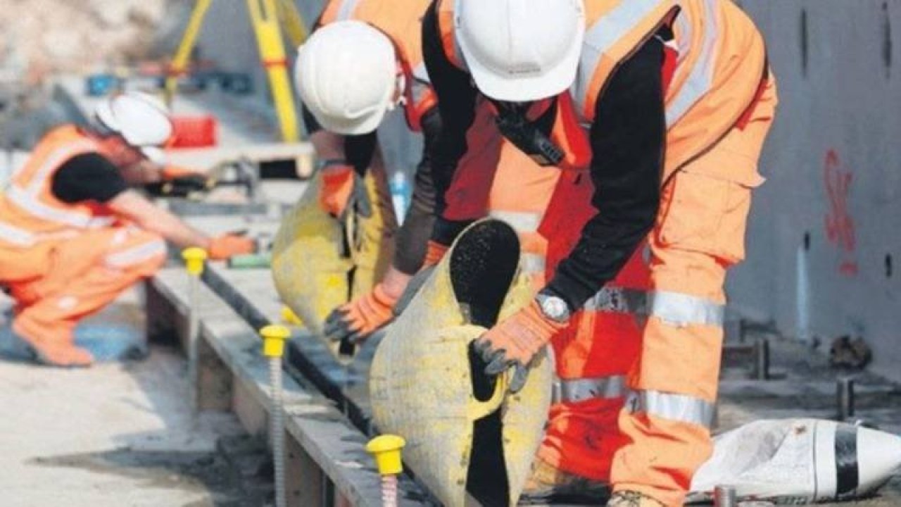Kamu işçisine yapılacak maaş zammının 1 Mayıs'tan öncesi belirlenmesi bekleniyor