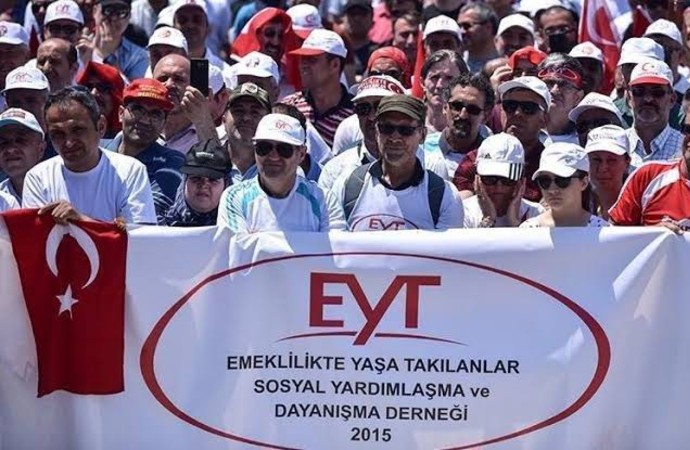 Bakan Selçuk'tan EYT açıklaması: En az 10 analiz yaptık, her türlü kombinasyonu denedik…