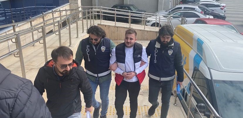 DOLANDIRICILARIN ASSOLİSTİ 100’den fazla kişiyi 5 milyon lira dolandıran zanlı: Assolistler en son çıkar, yarı