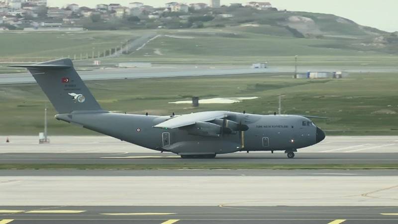 Sudan'daki iç savaş: Tahliye edilen 101 kişi askeri kargo uçağıyla İstanbul'a geldi