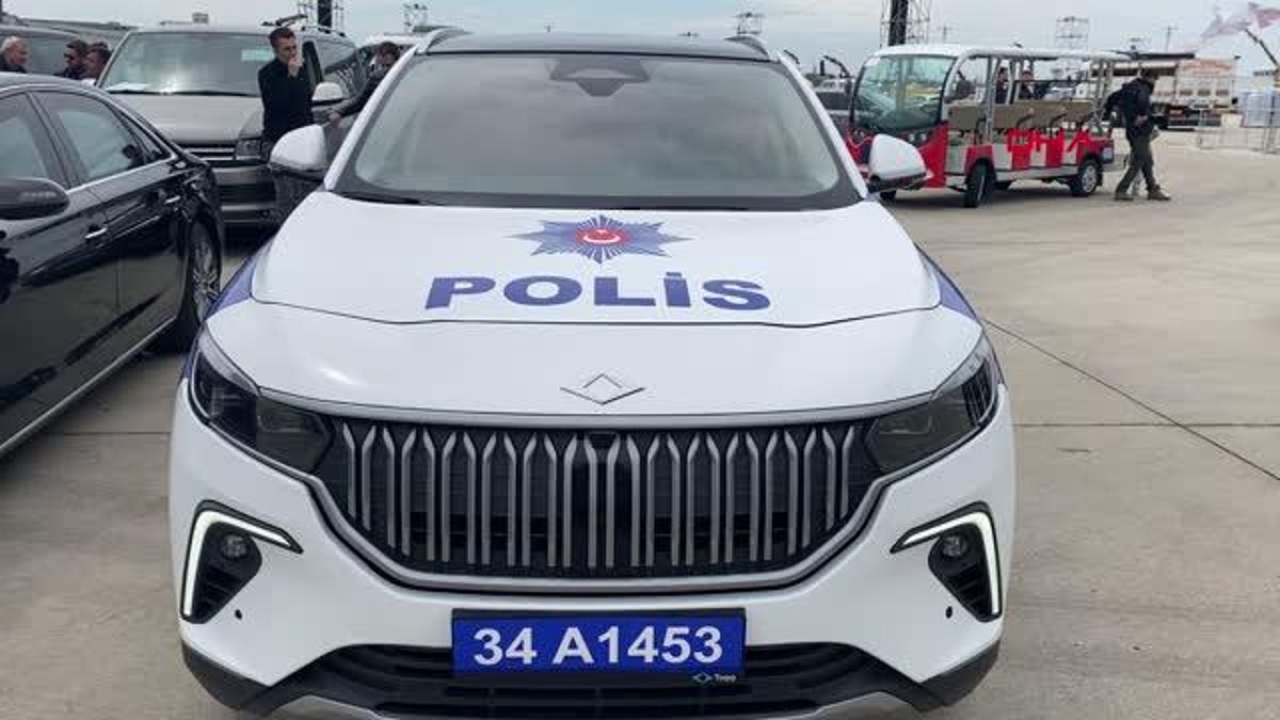 Türkiye'nin ilk yerli ve milli otomobili Togg polis aracı oldu