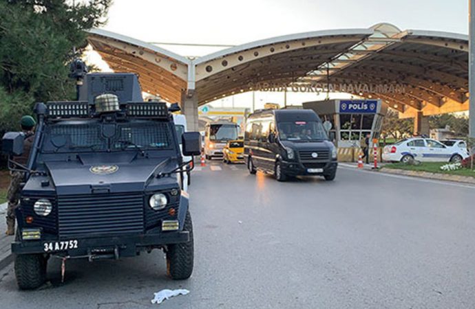 Sabiha Gökçen Havalimanında hareketli anlar! Polis araca ateş açtı