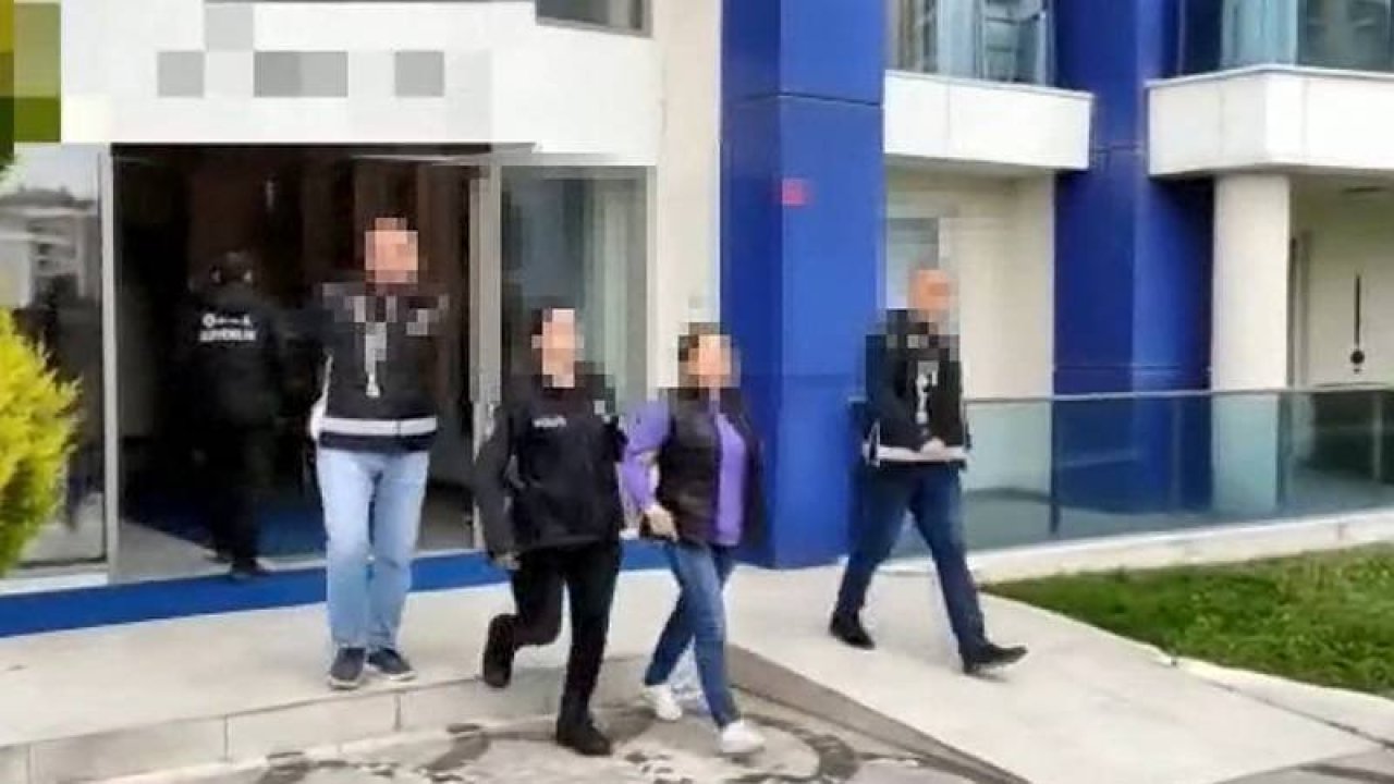 Bir bankanın iade işlemindeki açığı bulup 101 milyon lira dolandırdılar