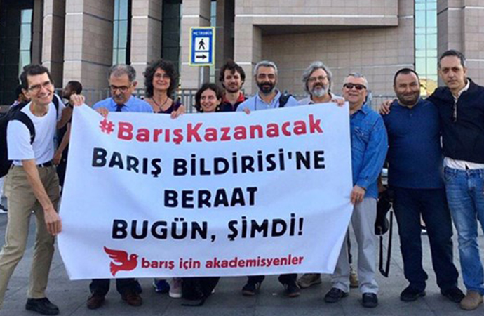 Akademisyenlerden KHK raporu: 'Akademi tahrip edildi'