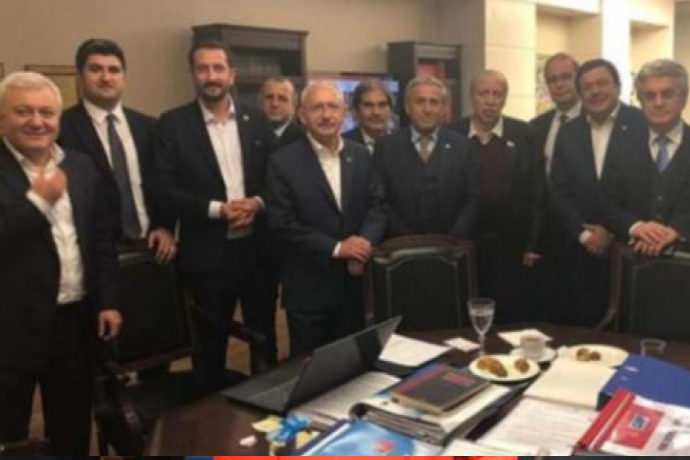 CHP lideri Kılıçdaroğlu seçim gecesi sonuçları tek tek takip etti, hesapladı