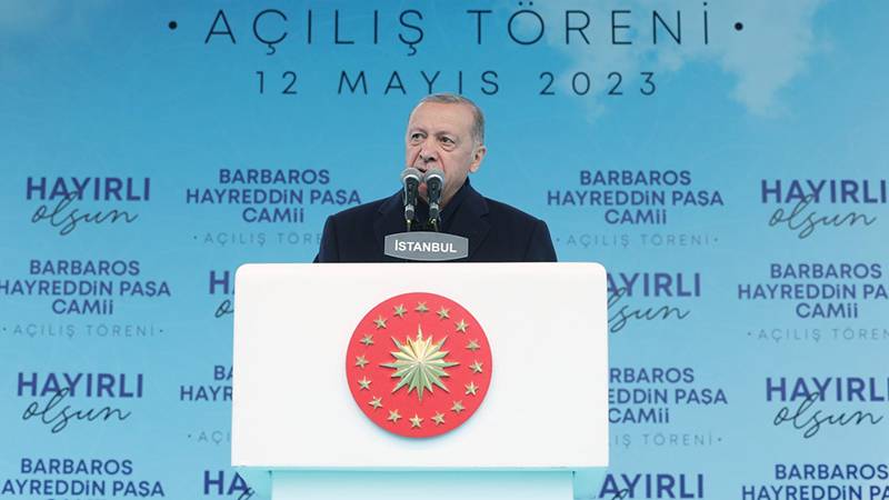 Erdoğan: Devletin yönetimini ele geçirmeye çalışıyorlar