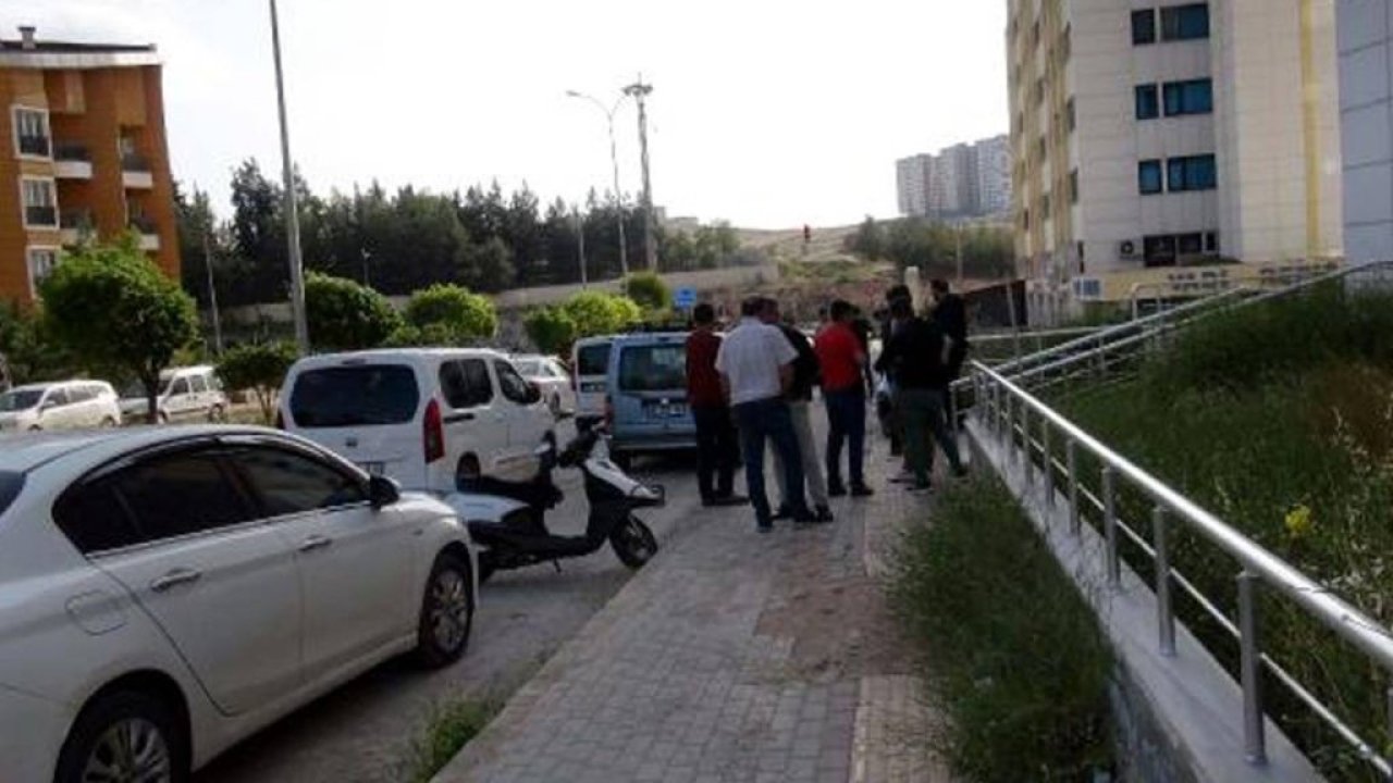 Kilis'te, inşaat müteahhidi evinde bıçakla öldürülmüş olarak bulundu