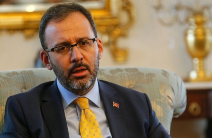 Gençlik ve Spor Bakanı Kasapoğlu’ndan Galatasaray taraftarının Paris’te uğradığı saldırıya ilişkin açıklama