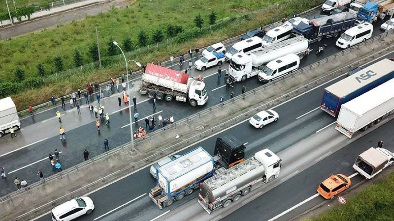 TEM Otoyolu Ankara yönü ulaşıma kapandı