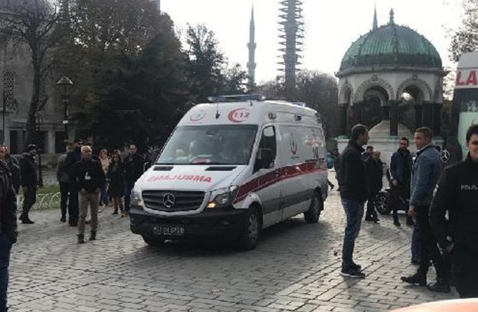 Sultanahmet’te silahlı çatışma: Yaralılar var