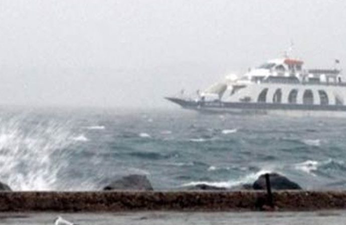 Kuzey Ege ve Marmara'da hava şartları sebebiyle bazı feribot seferleri iptal edildi!