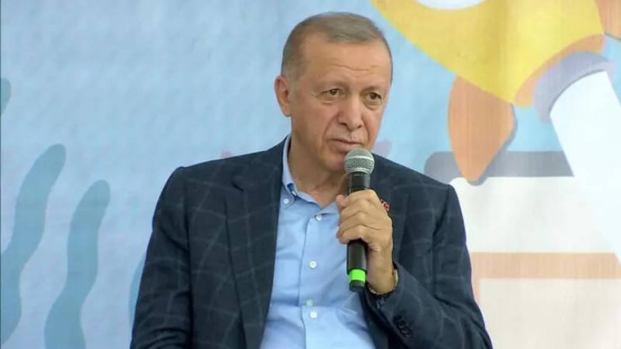 Erdoğan deprem bölgesi Adıyaman’da gençlerle buluştu: Buralara kazık çakacak halimiz yok