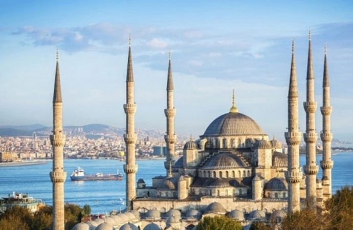 Diyanet’ten yaşlılara kötü haber! Camilerden tamamen yasaklanıyor...