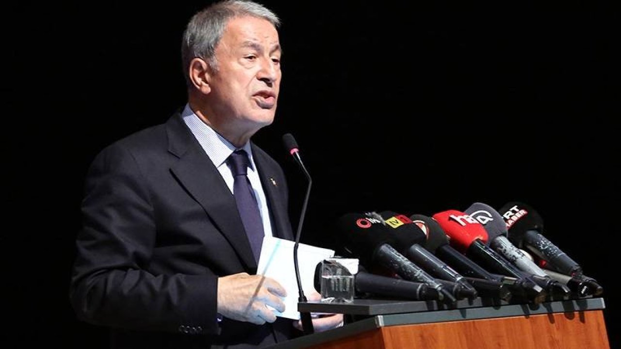 Hulusi Akar: Can havliyle sınırlarımıza gelmişler; nasıl içeri almayalım?