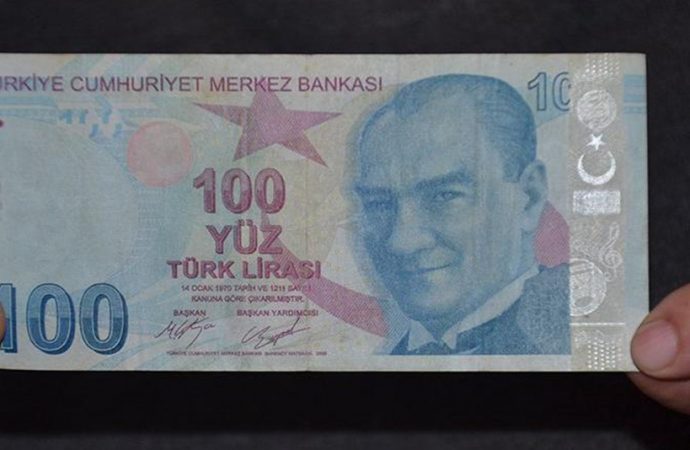 Üzerinde 100 TL yazıyor ama o 1000 katını istiyor!