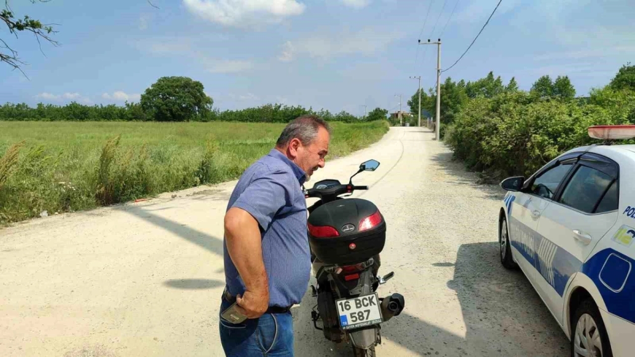 Motosiklet Kamyonete Çarptı: 1 Ağır, 1 Hafif Yaralı