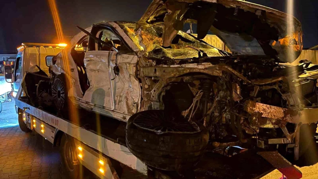 Aydın'da Trafik Kazası: 20 Yaşındaki Genç Hayatını Kaybetti
