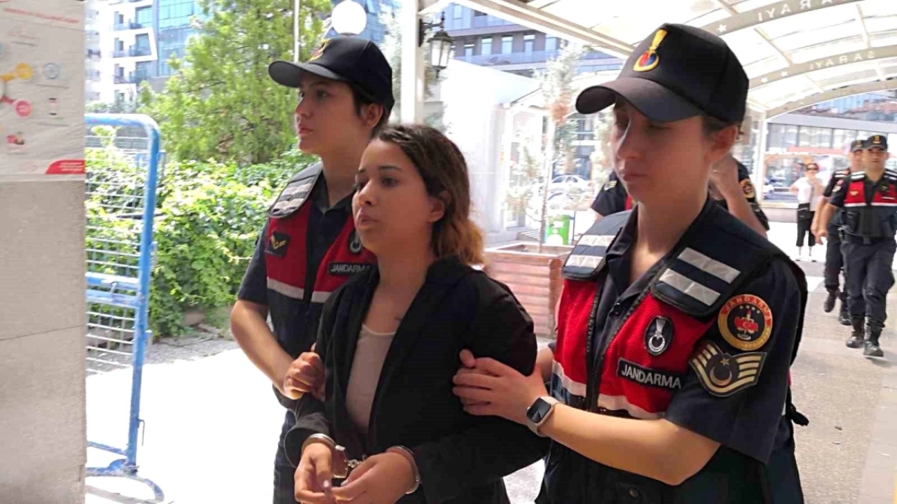 Polis Sevgilisini Vuran Genç Kadın Tutuklandı