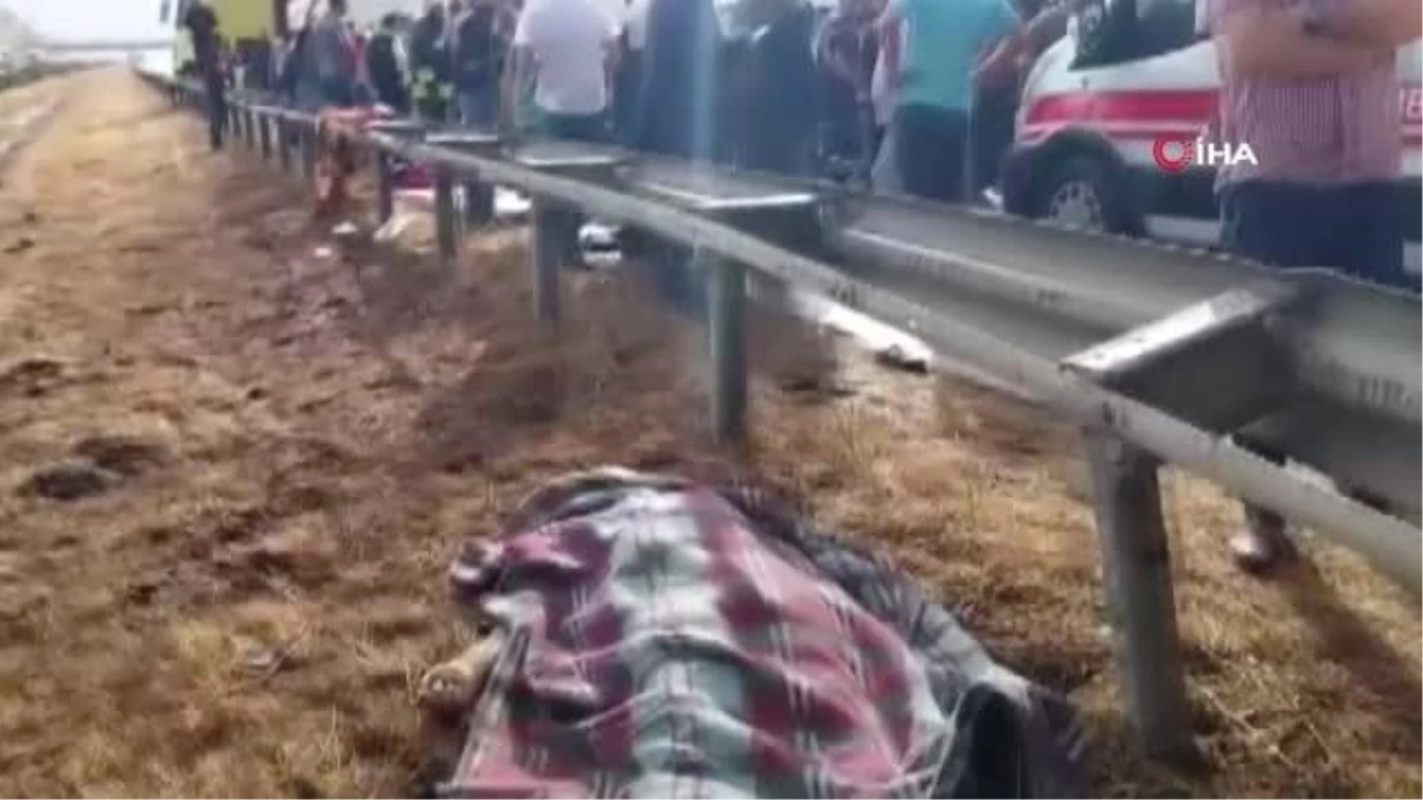 Gaziantep-Osmaniye otobanında minibüs ile hafriyat kamyonu çarpıştı: 1 ölü, çok sayıda yaralı var