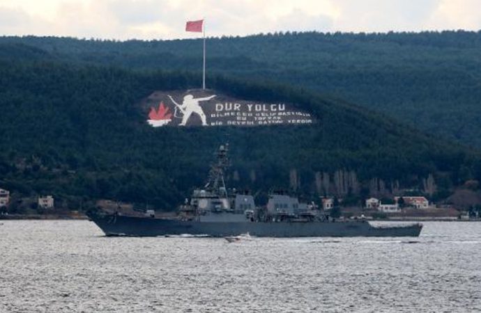 ABD savaş gemisi Çanakkale Boğazı’ndan geçti
