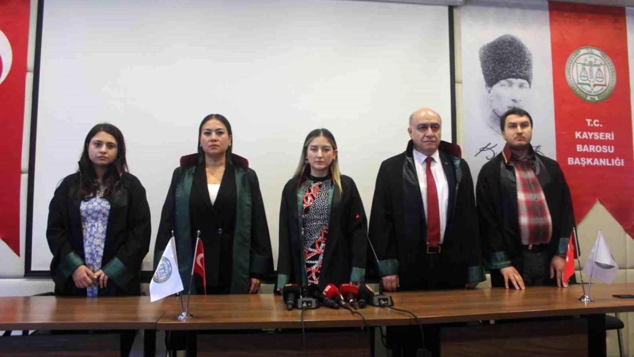 Kayseri'de düğünde alkol masası üzerinde oynatılan çocuk tepki çekti