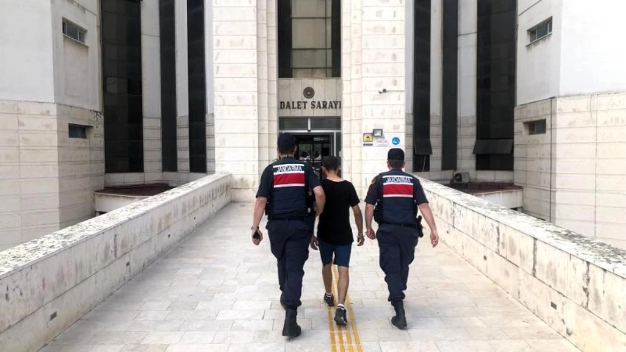 Balıkesir'de 10 yılı aşkın hapis cezası bulunan 2 kişi JASAT tarafından yakalandı