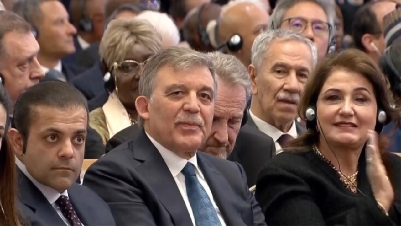 Abdullah Gül'den Siyasi Açıklama
