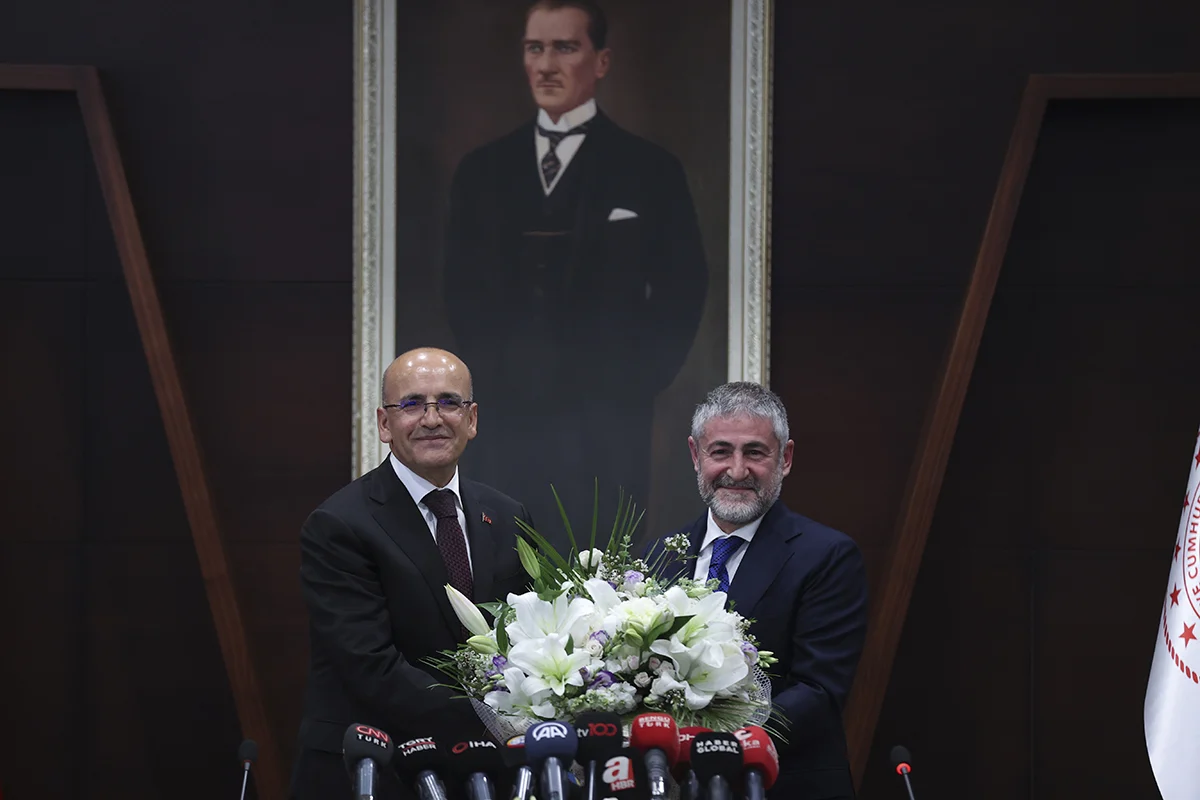Ekonomide Şimşek dönemi: Rasyonel zemine dönmek dışında seçeneğimiz yok